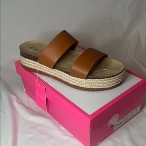 Jessica Carlyle brown Platform Sandals